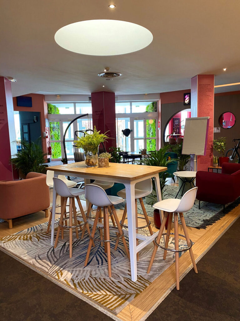 reception best western paris saclay 1